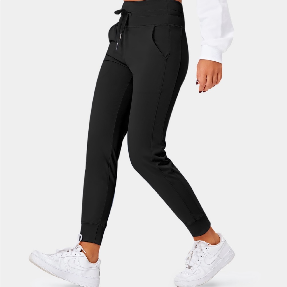 Halara joggers